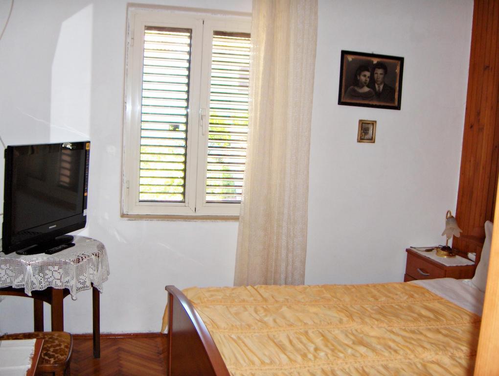 Guest House Roza Vrboska Room photo